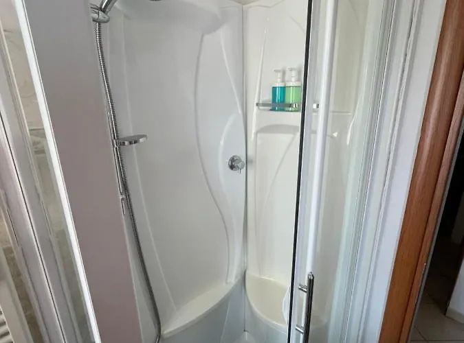 Victoria's House Pensión 3*