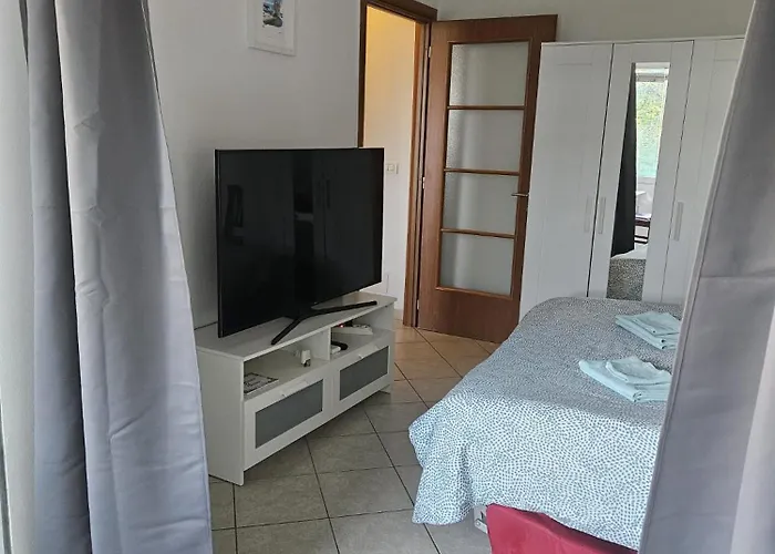 Pensión Victoria's House 3*